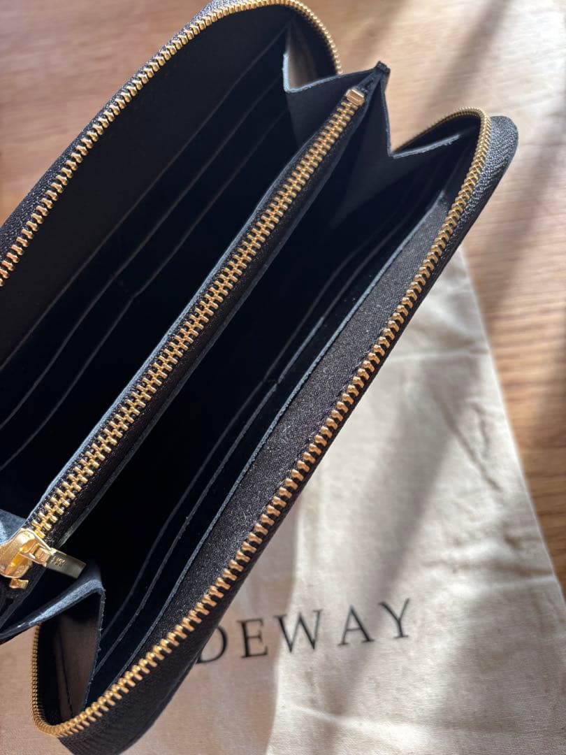 TIDEWAY ライトレザーラウンドファスナー長財布　ブラック