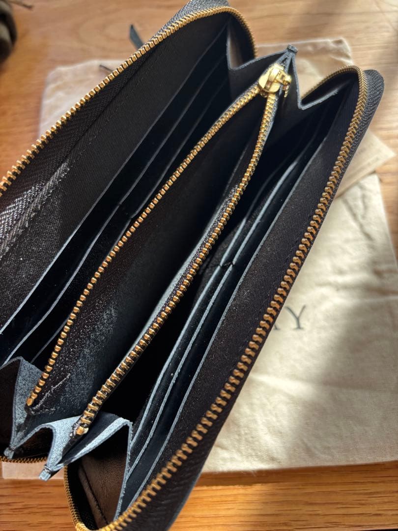 TIDEWAY ライトレザーラウンドファスナー長財布　ブラック