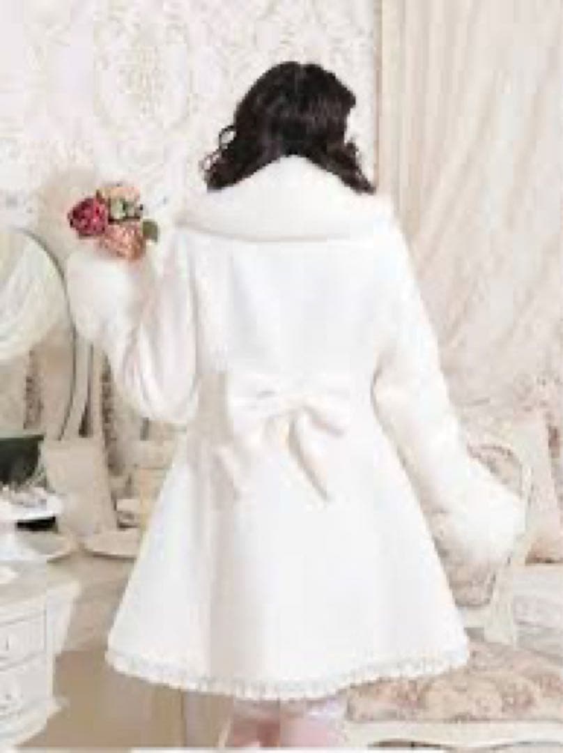 ノエミーNOEMIE さきまるちゃんコラボ！ヨークフレアコート【オフホワイト♡】