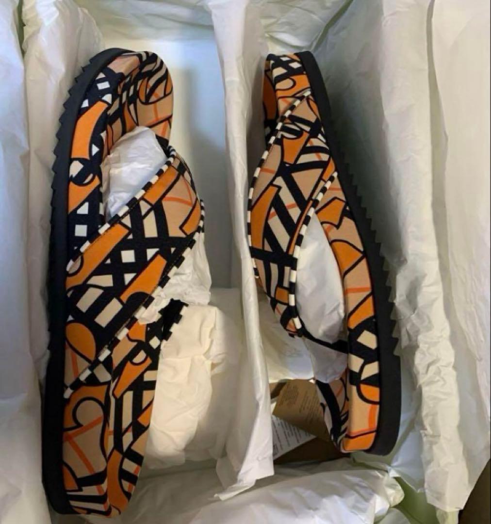 Burberry バーバリーチェック柄　サンダル　28㎝