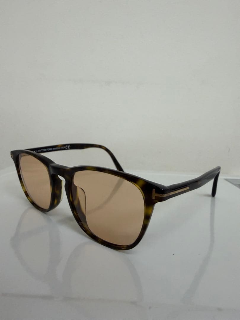 TOM FORD TF5625-F-B 052 度なし　メガネ　サングラス