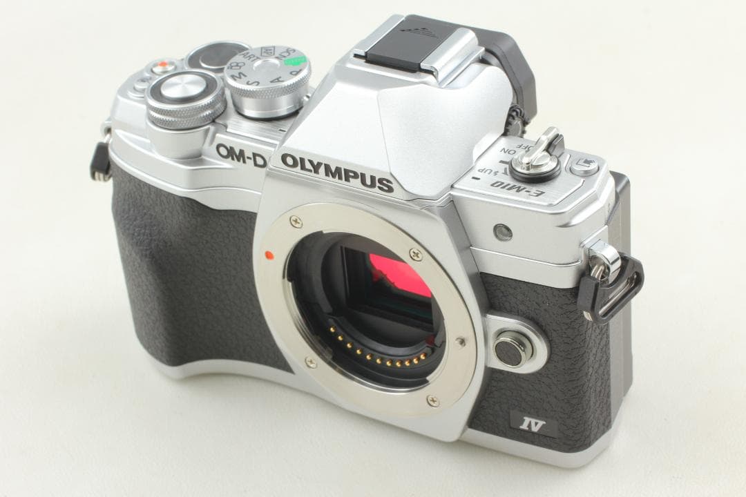 Olympus OM-D E-M10 Mark IV カメラ 本体のみ