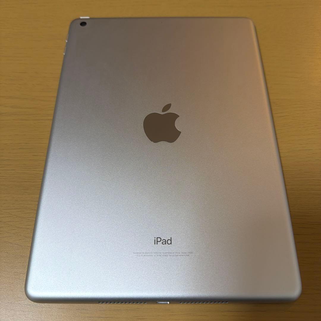 Apple iPad 第6世代 シルバー
