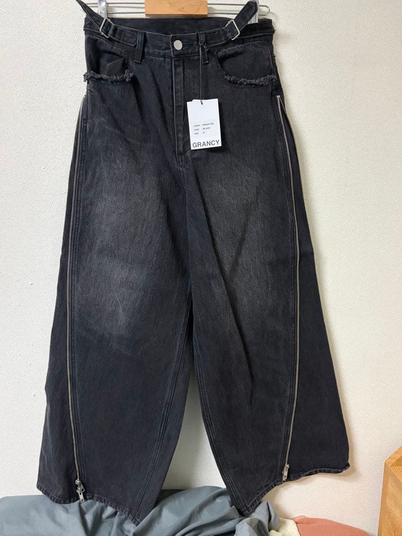 【GRANCY】ジップデザイン デニムパンツSサイズ ブラック
