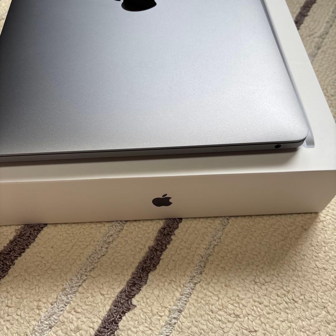 MacBook Pro 2020モデル　M1 512GB メモリ8GB