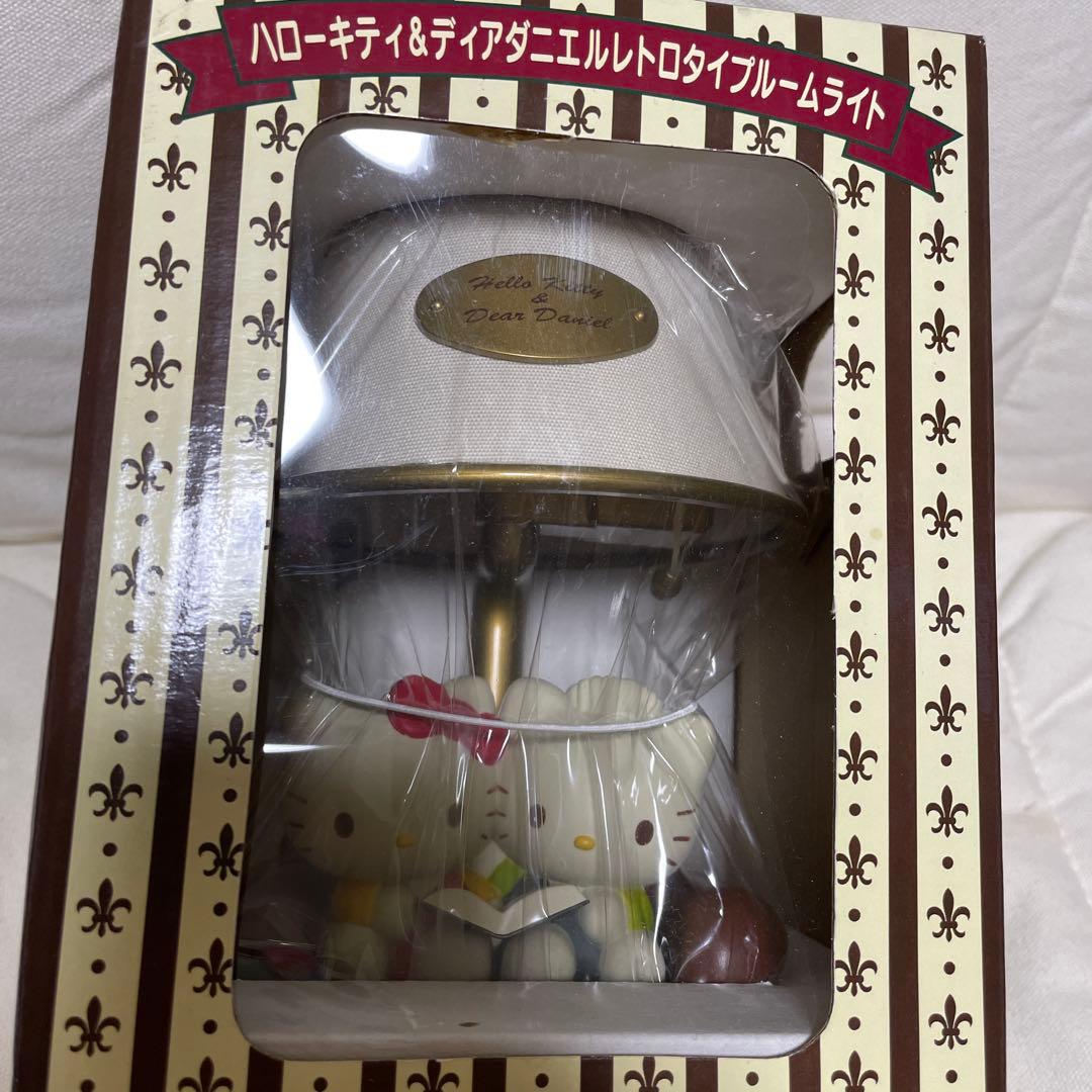 未開封品　サンリオ　キティ　ダニエル　レトロタイプルームライト