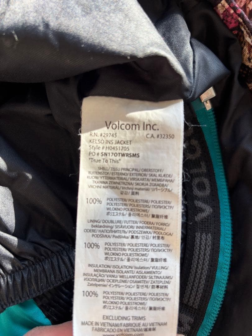 【上下セット】ボルコム 花柄レディース スノーボードウェア