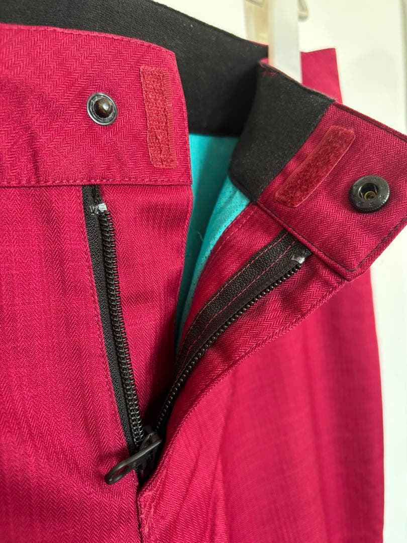 【上下セット】ボルコム 花柄レディース スノーボードウェア