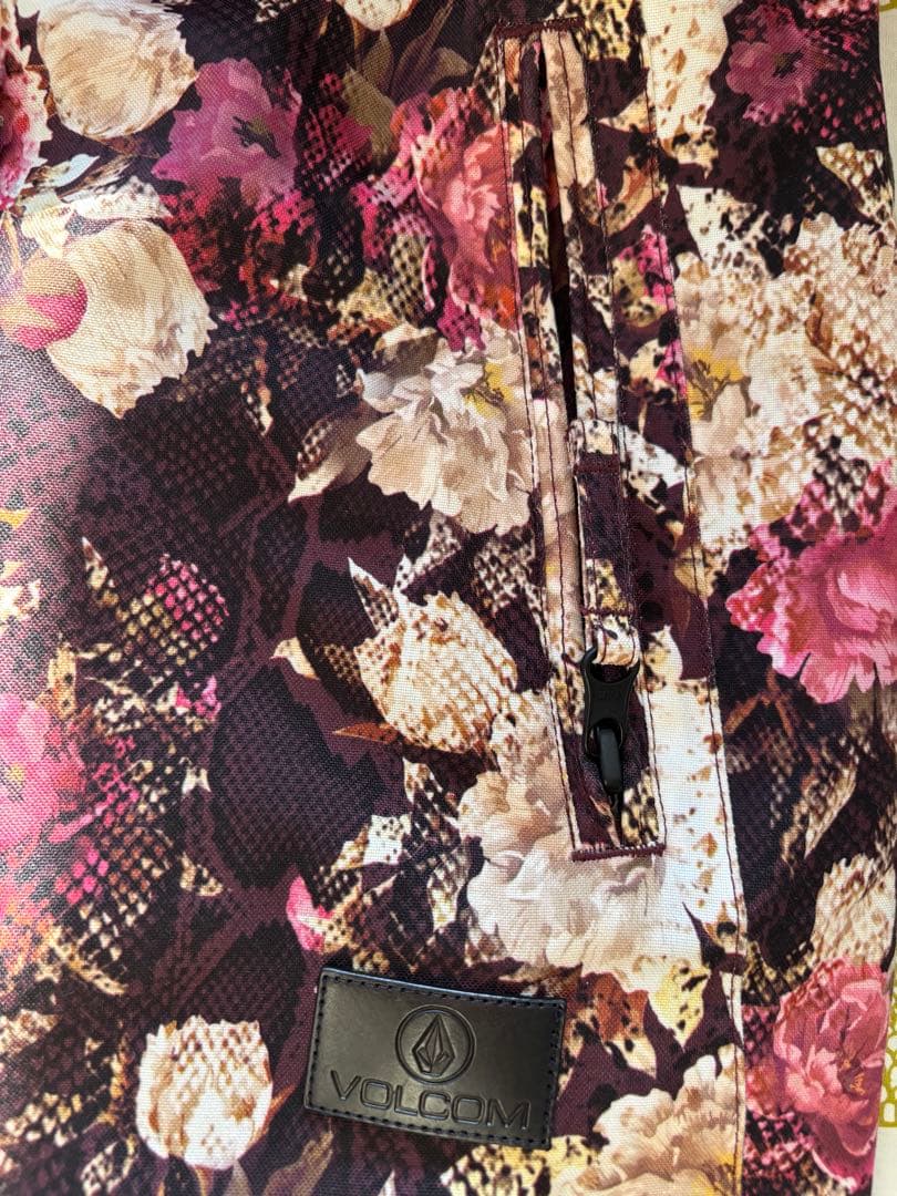 【上下セット】ボルコム 花柄レディース スノーボードウェア