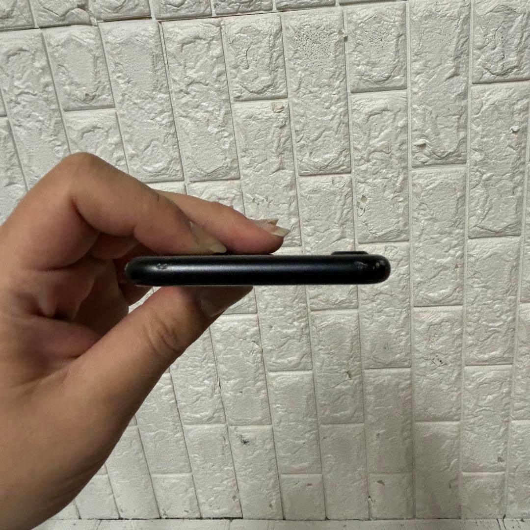 ジャンク 箱付き iPhoneSE2 128GB 黒 MHGT3J/A