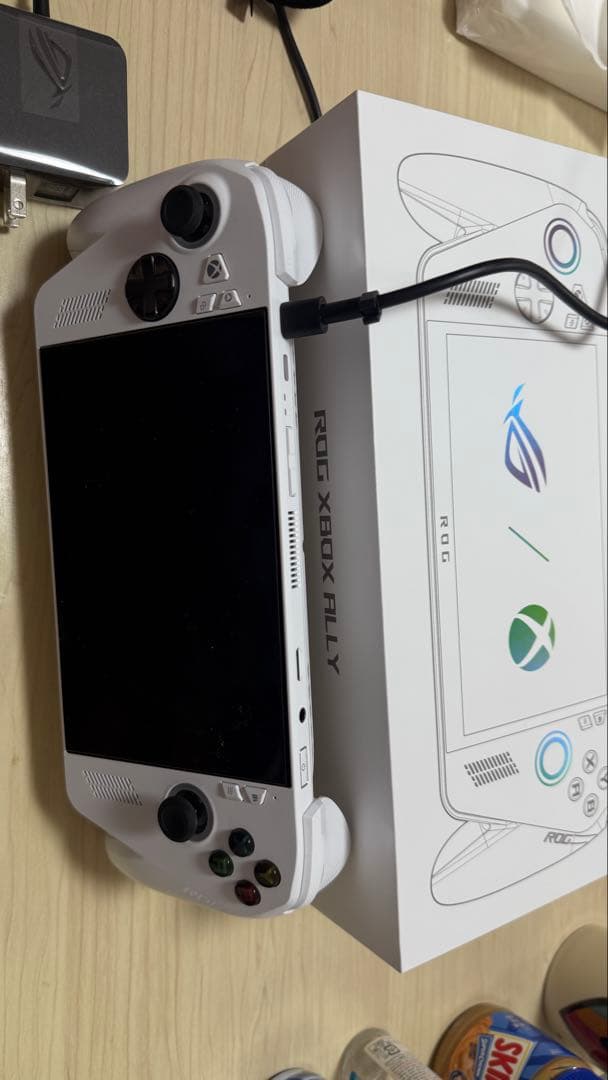 ROG XBOX ALLY ゲームコントローラー ホワイト