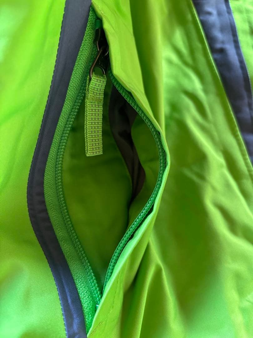 パタゴニア 子ども用(キッズ)スキーウェア　スノージャケット　スキーパンツ