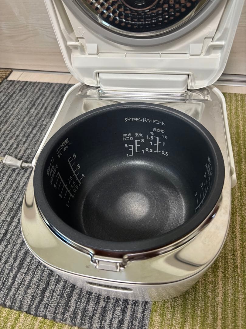 美品　Panasonic 2020年製炊飯器 SR-HB10E7 送料無料