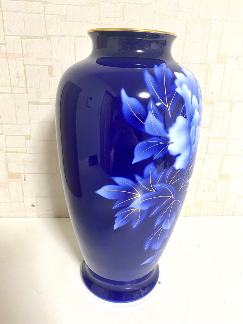 特大花瓶 有田焼 深川製磁 瑠璃牡丹ルリ金彩 宮内庁御用達 花生 14号