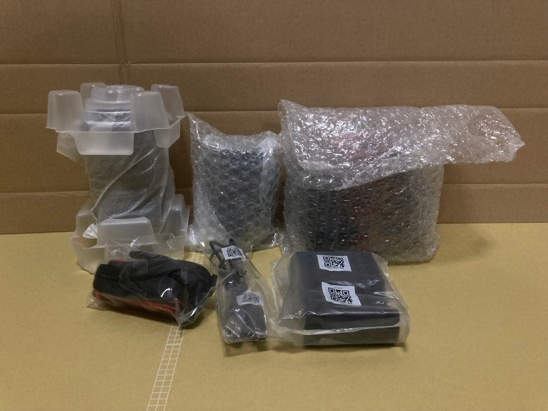 Canon EOS Kiss X8i ダブルズームキット【ショット数1886回】