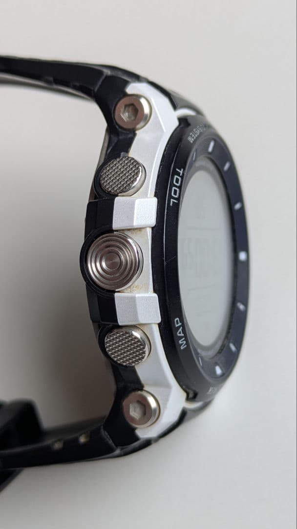 PRO TREK Smart WSD-F30-WE世界限定1000個春霞モデル