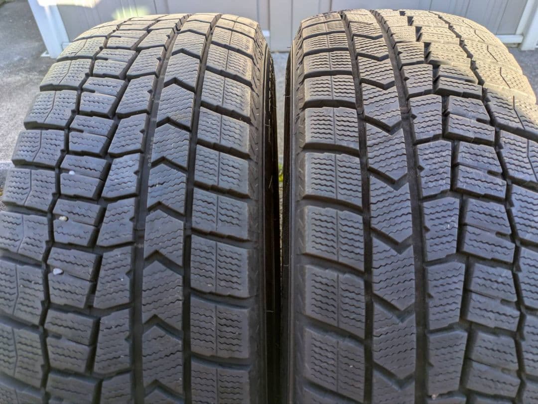 ヴォクシー純正ホイール＆23年製スタッドレス205/60R16　バリ溝