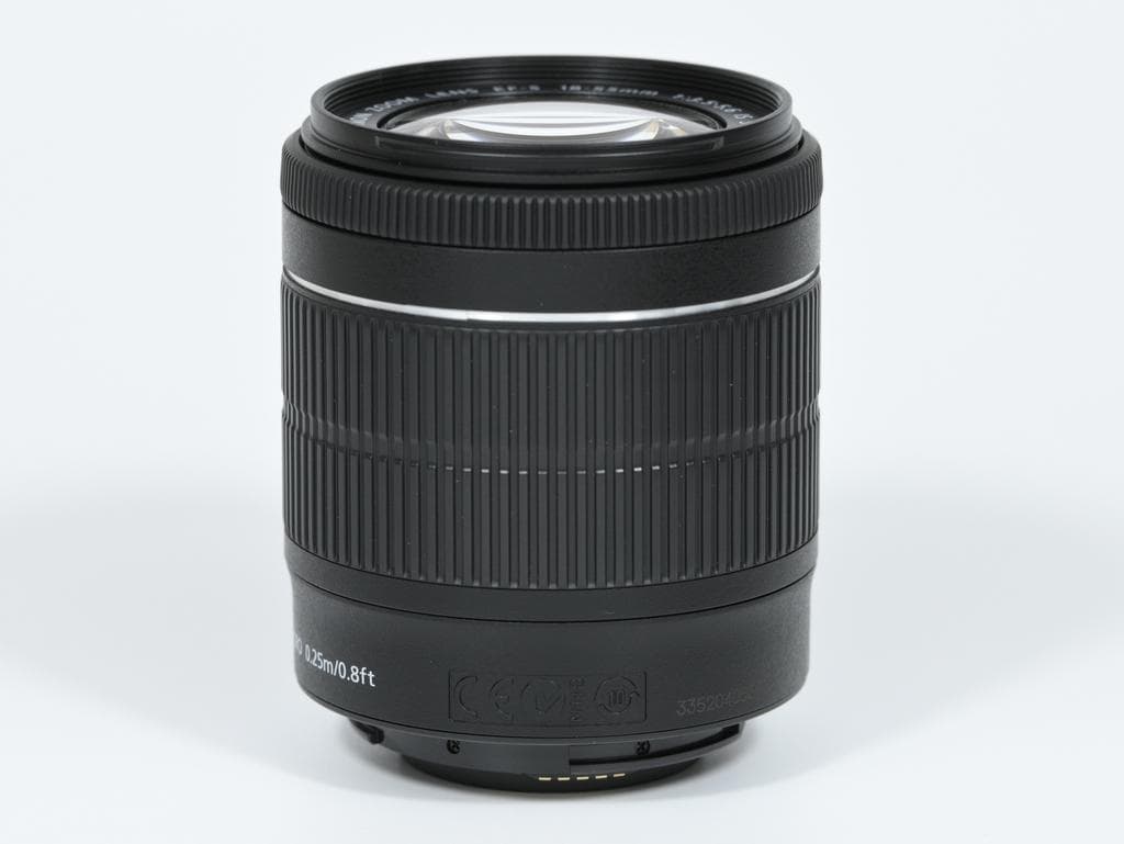 【ほぼ新品】 Canon EOS 8000D ダブルズームキット《SC数279》