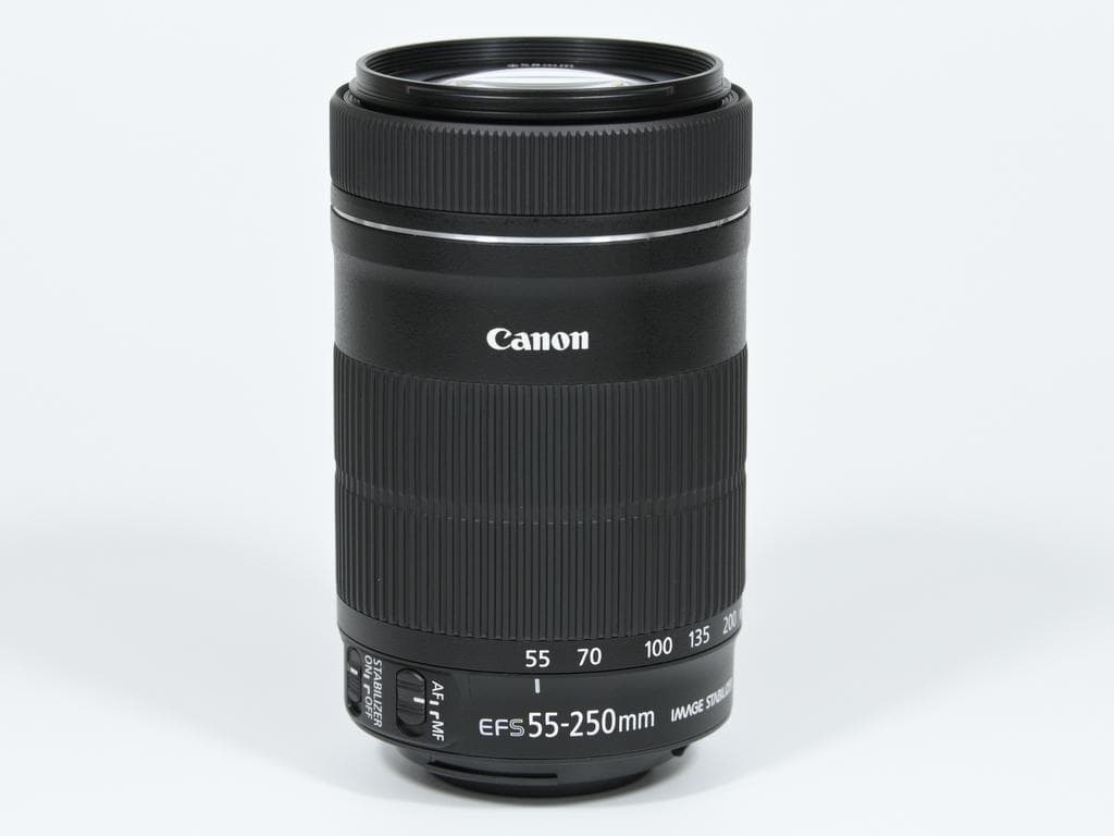 【ほぼ新品】 Canon EOS 8000D ダブルズームキット《SC数279》