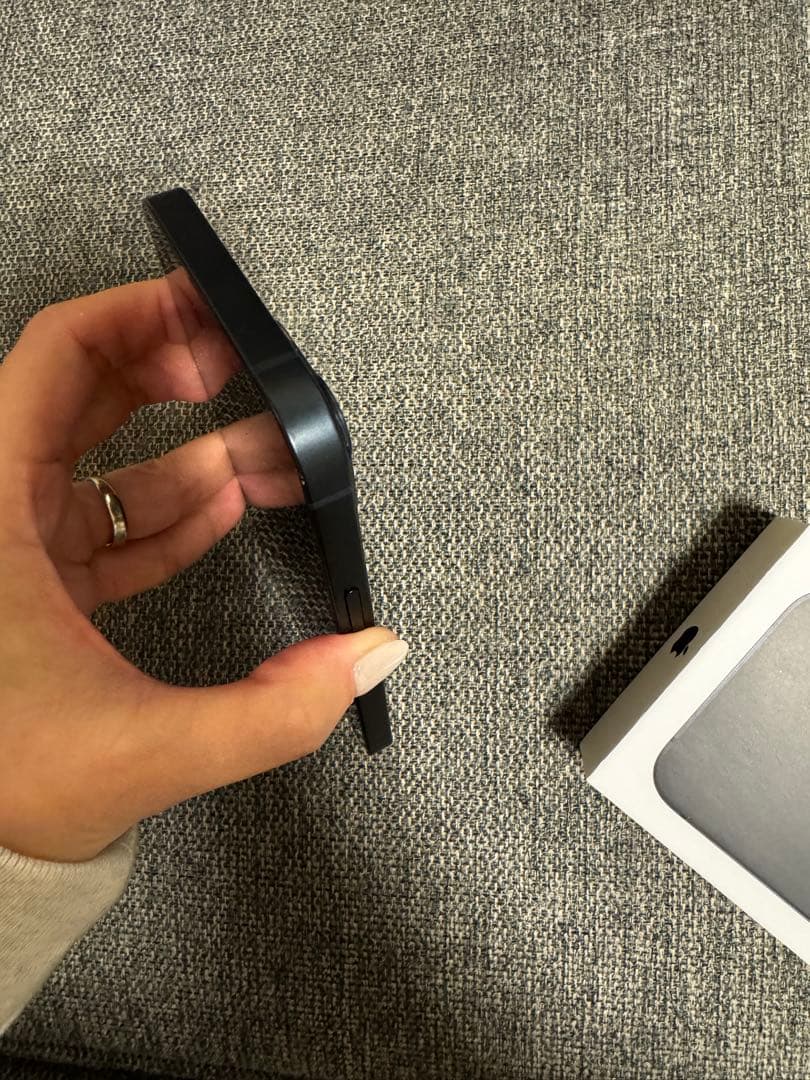 Apple iPhone13 88% SIMフリー　黒