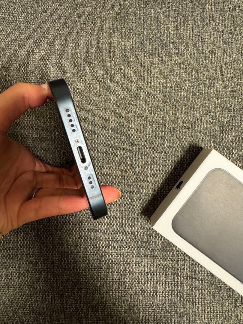 Apple iPhone13 88% SIMフリー　黒