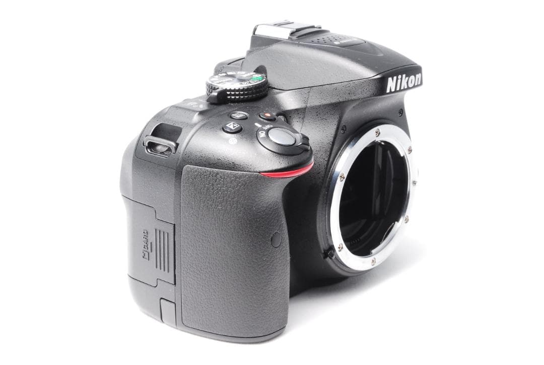 【新品級】Nikon D5300 Wレンズ デジタル一眼レフカメラ スマホ転送