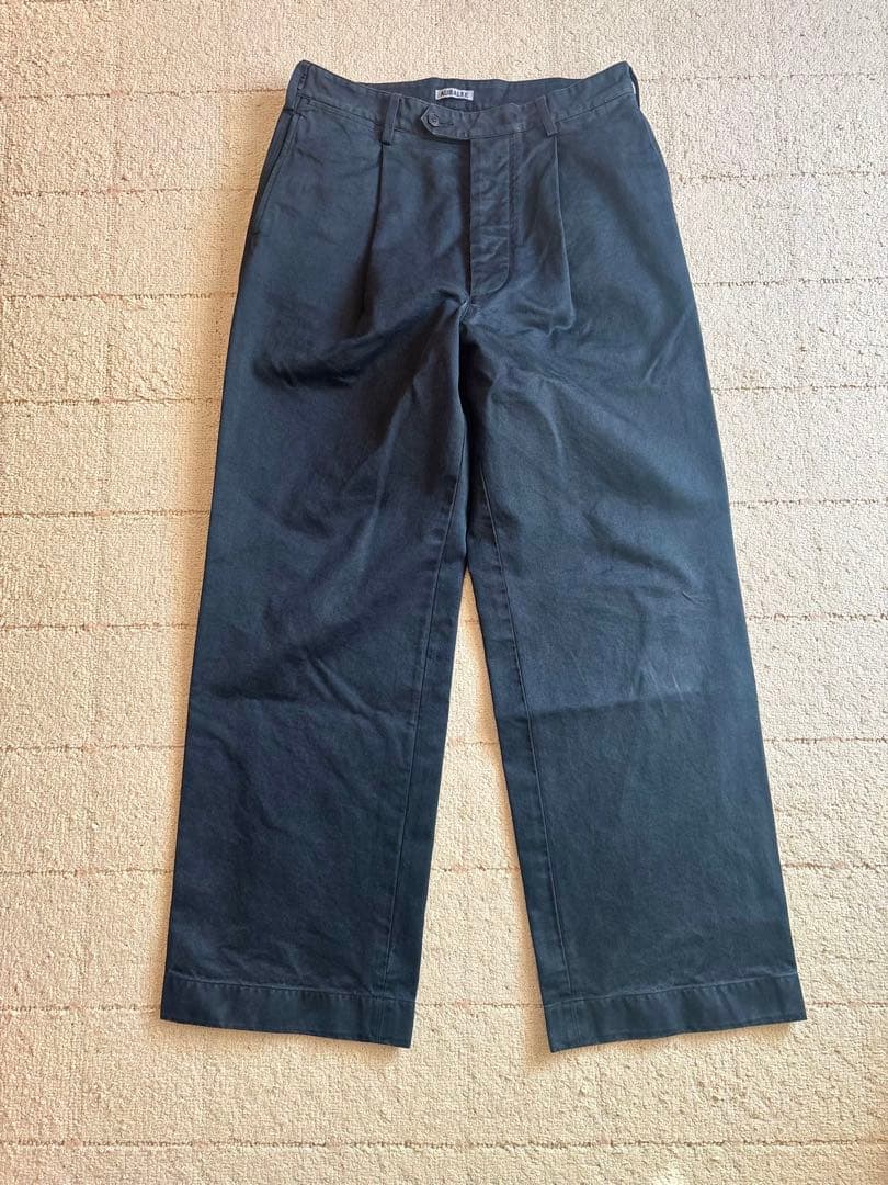 パンツ AURALEE PRODUCT DYED FINX CHINO ONE-TUCK