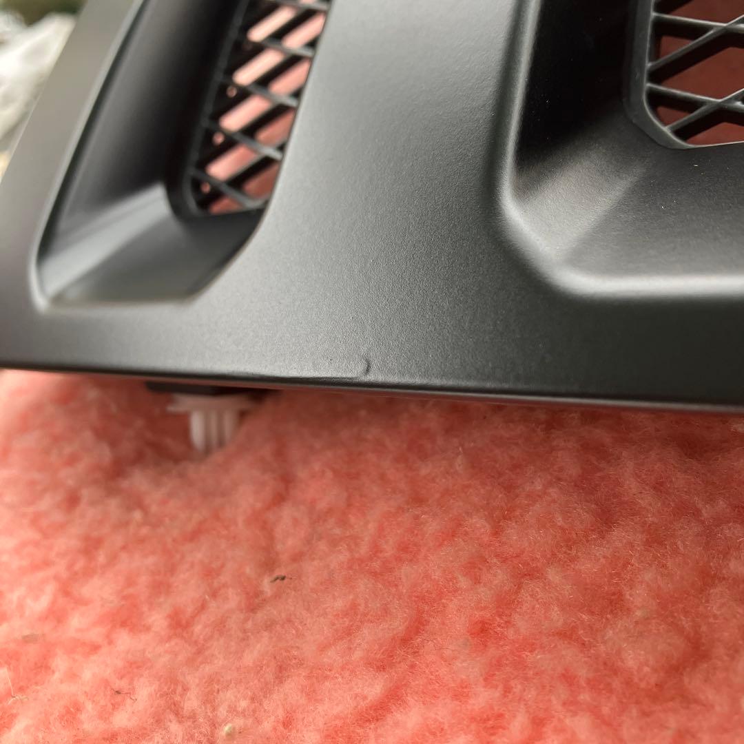 【たまちゃん】三菱デリカd5 前期　フロントグリル　マットブラック