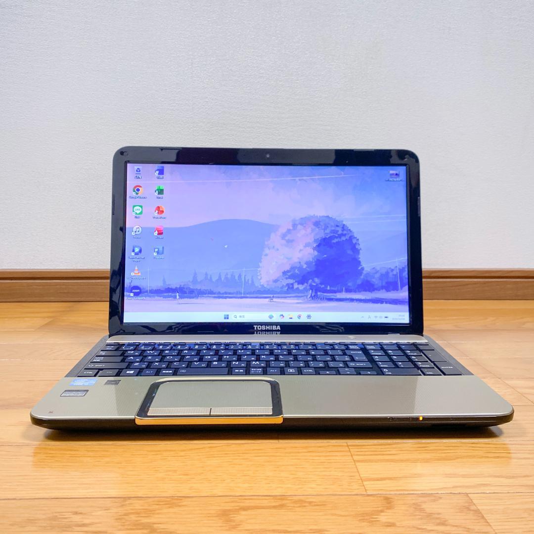 オフィス2021✨高性能4コアi7 SSD256 メモリ8 東芝ノートパソコン金