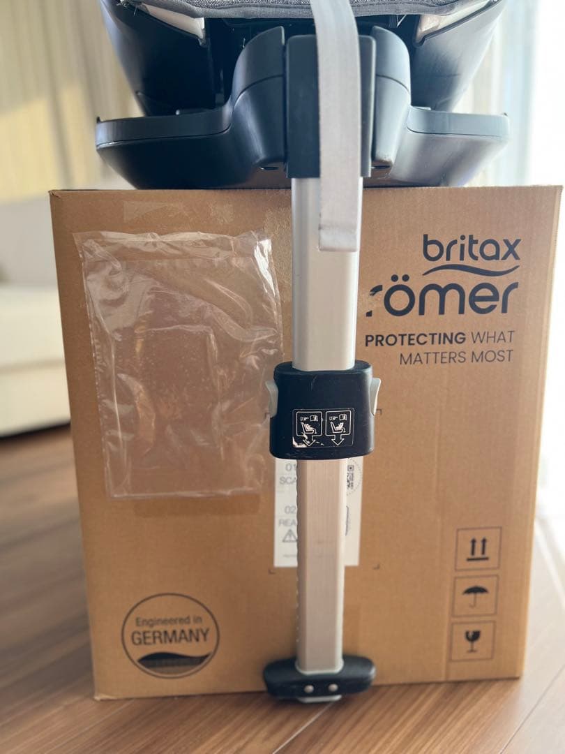 BRX30773ブリタックス デュアルフィックス アイサイズ　　チャイルドシート