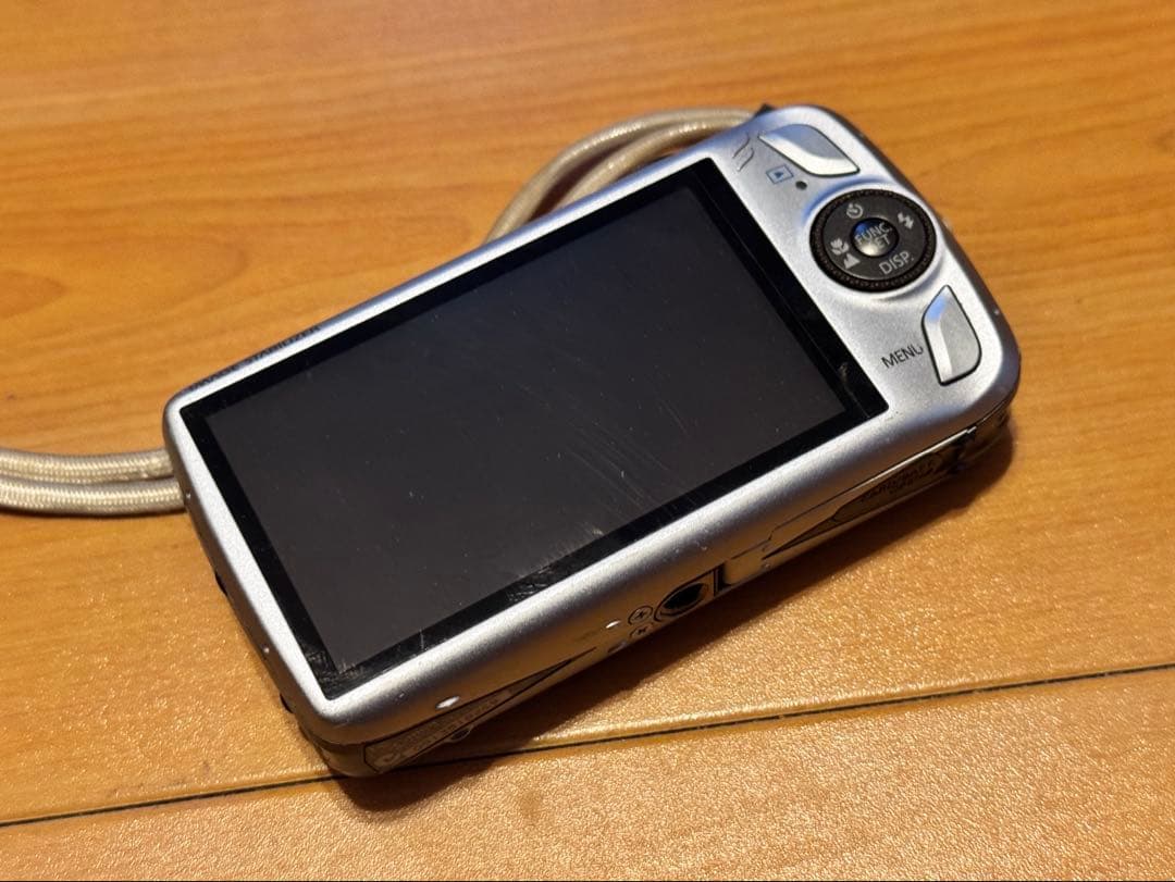 Canon IXY DIGITAL 930ISシルバー　12.1メガピクセル