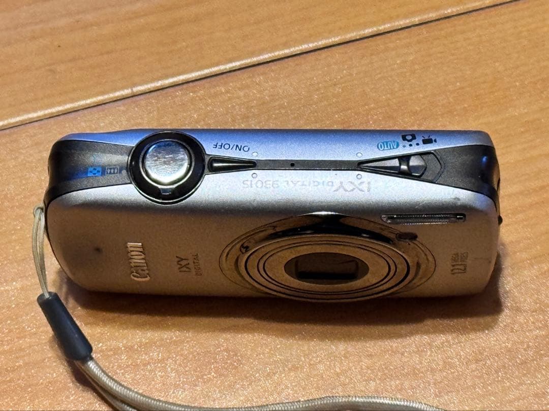Canon IXY DIGITAL 930ISシルバー　12.1メガピクセル