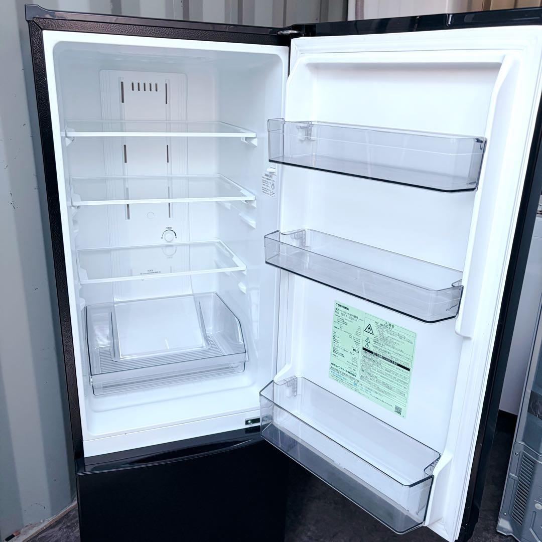 運搬取付無料！ブラック純正TOSHIBA2ドアスタイリッシュ冷蔵庫！完動超美品！