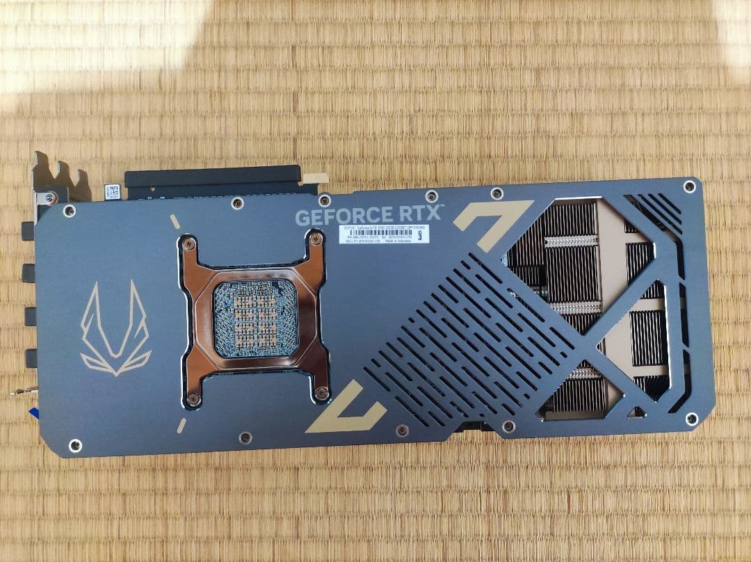 グラフィックボード・グラボ・ビデオカード ZOTAC GeForce RTX 5090 solid