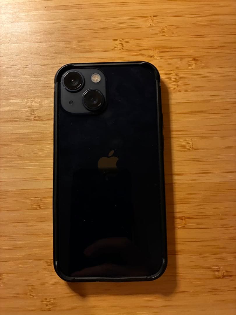 iPhone 13mini 本体 ミッドナイト 米国版 シャッター音が無し