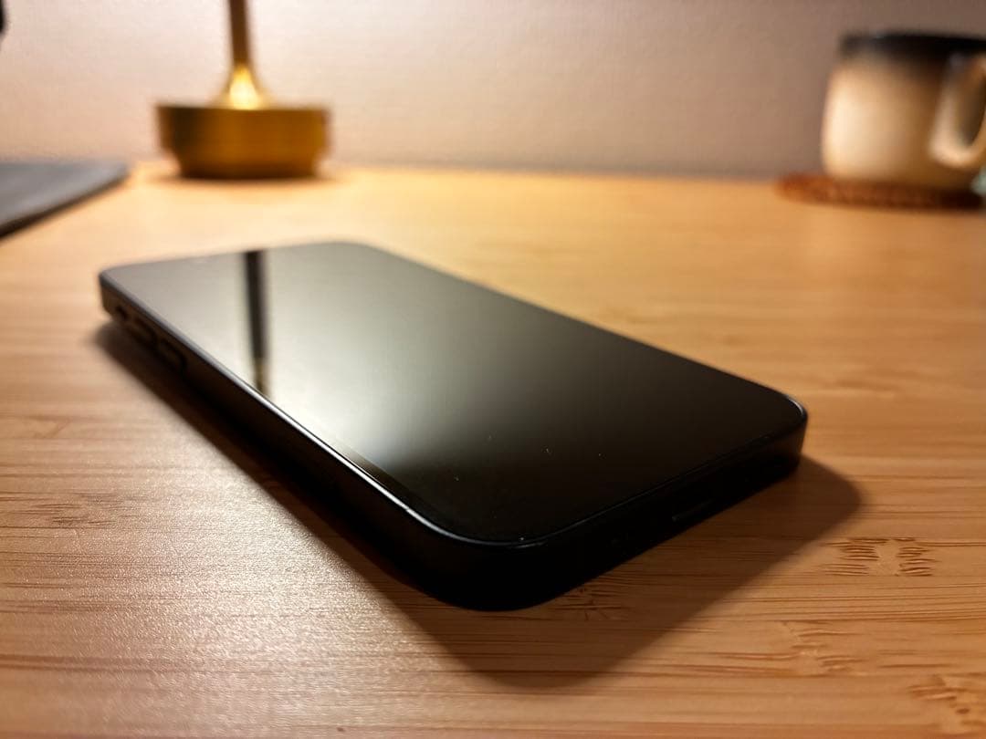 iPhone 13mini 本体 ミッドナイト 米国版 シャッター音が無し