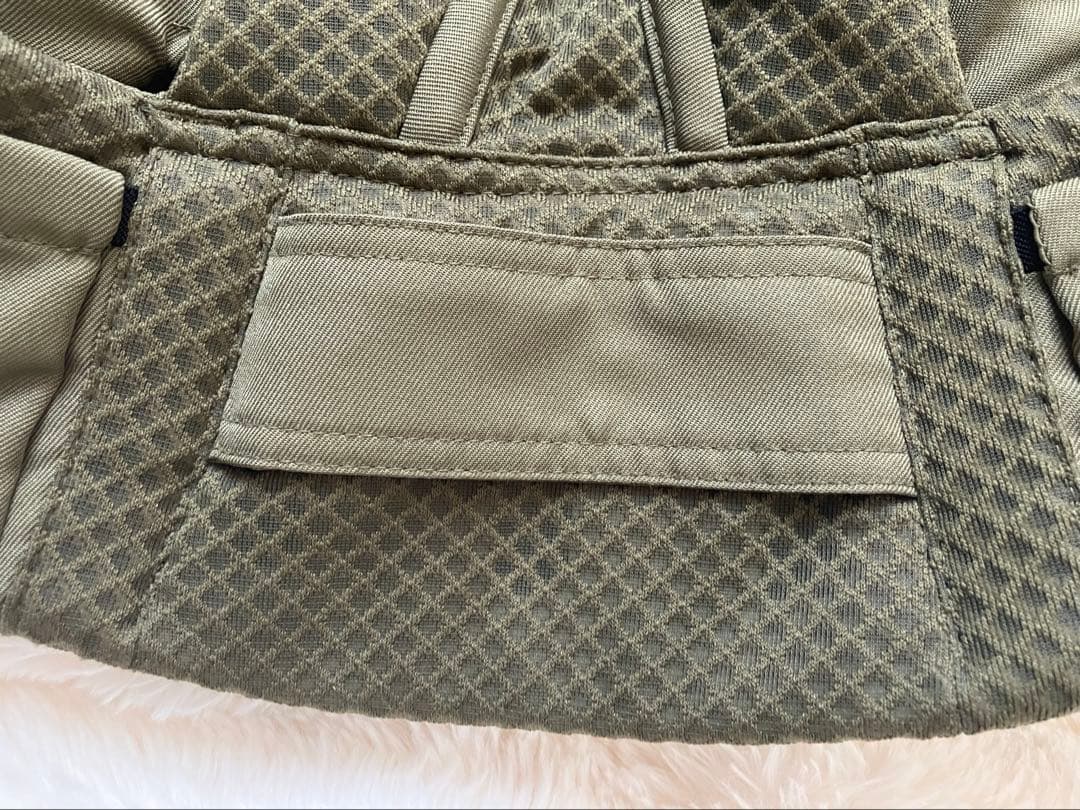 エルゴベビー 抱っこ紐 オリーブグリーン　オムニブリーズ