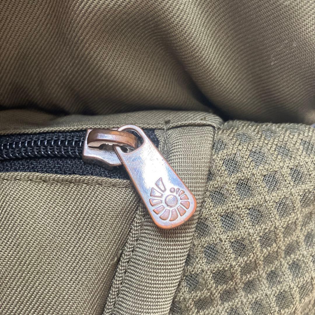 エルゴベビー 抱っこ紐 オリーブグリーン　オムニブリーズ