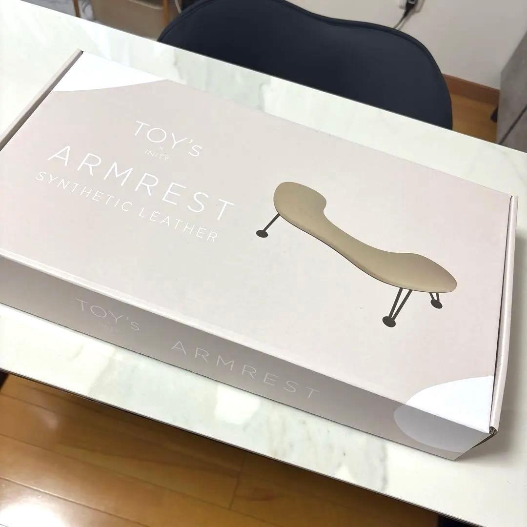 新品♡TOY’s × INITY アームレスト