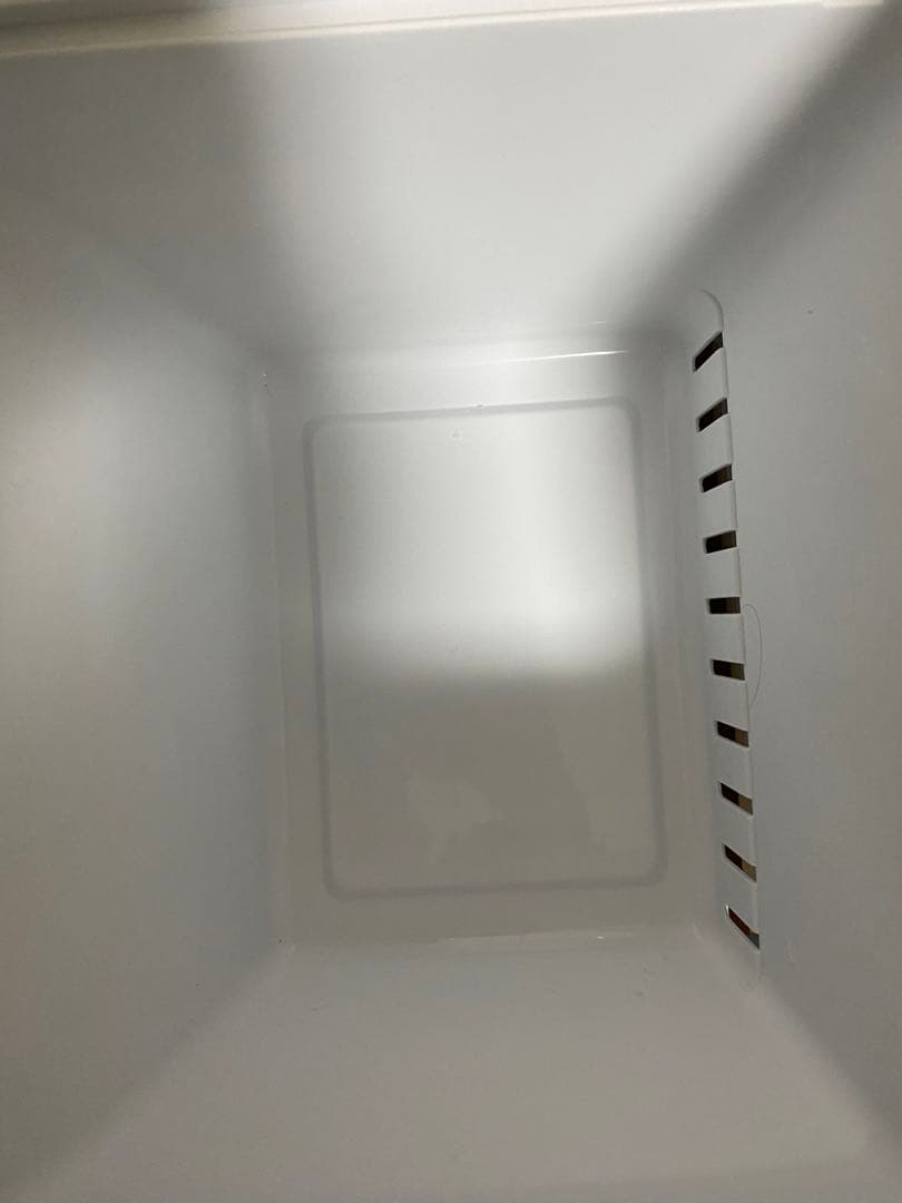 【SHEILD】 Hisense ホワイト冷蔵庫 下冷凍庫タイプ