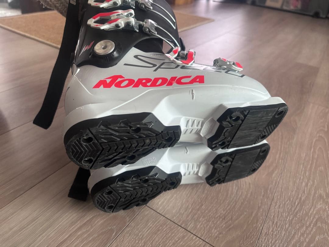 Nordica Speedmachine スキー用ブーツ　22-22.5cm