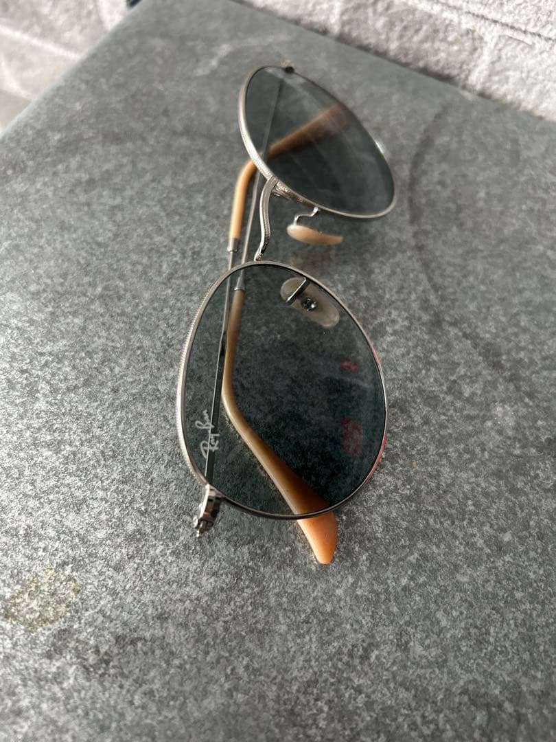 レイバン　調光サングラス　メンズ　RAY-BAN 新品未使用　正規品