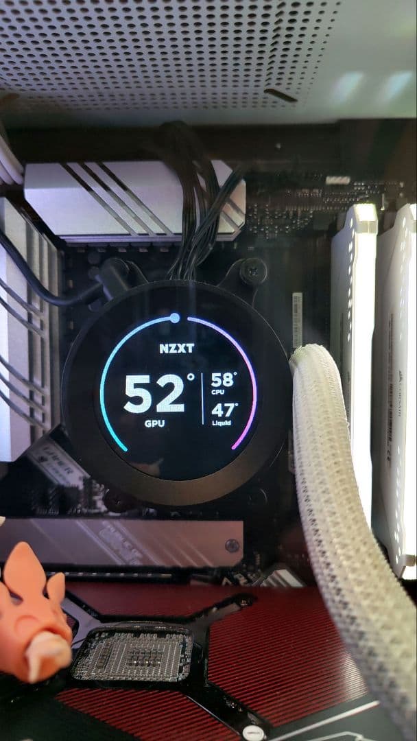 m*l様 Ryzen7.5800x3D ゲーミングPC 電源とグラボストレージメ