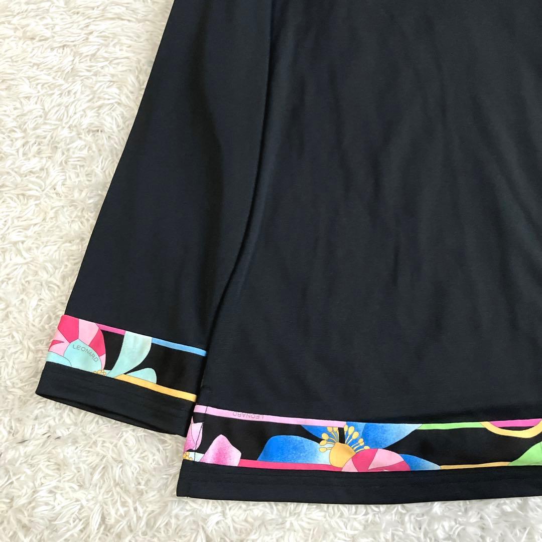美品✨レオナール カットソー トップス トリム 花 ロゴプレート 黒 38