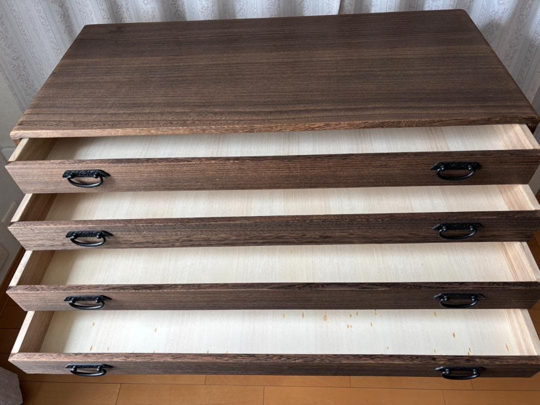 桐天然木たんす 　本焼磨き仕上げ 12段：