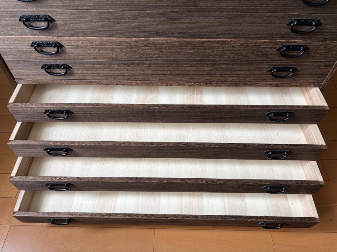 桐天然木たんす 　本焼磨き仕上げ 12段：