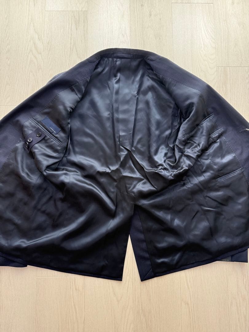 ※シャア 未使用 LARDINI ウールスーツ 50 ミッドナイトブルー