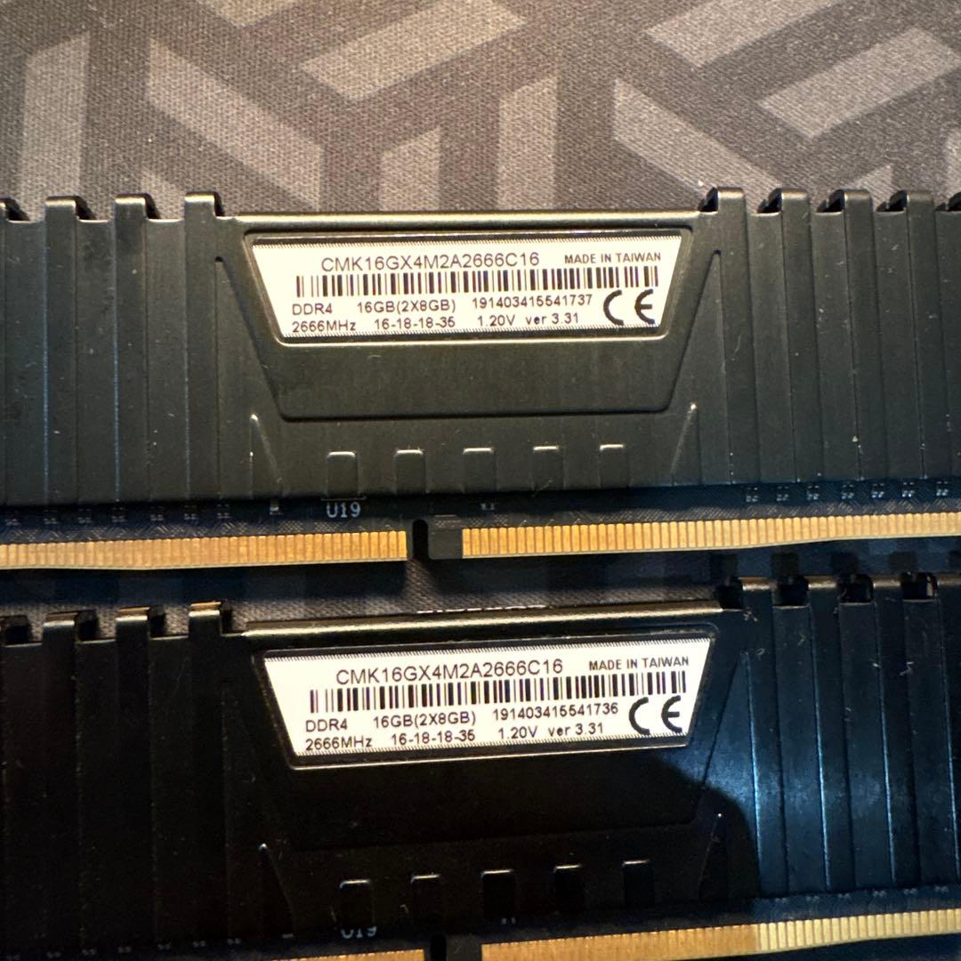 メモリー Vengeance LPX DDR4 16GB 2666MHz