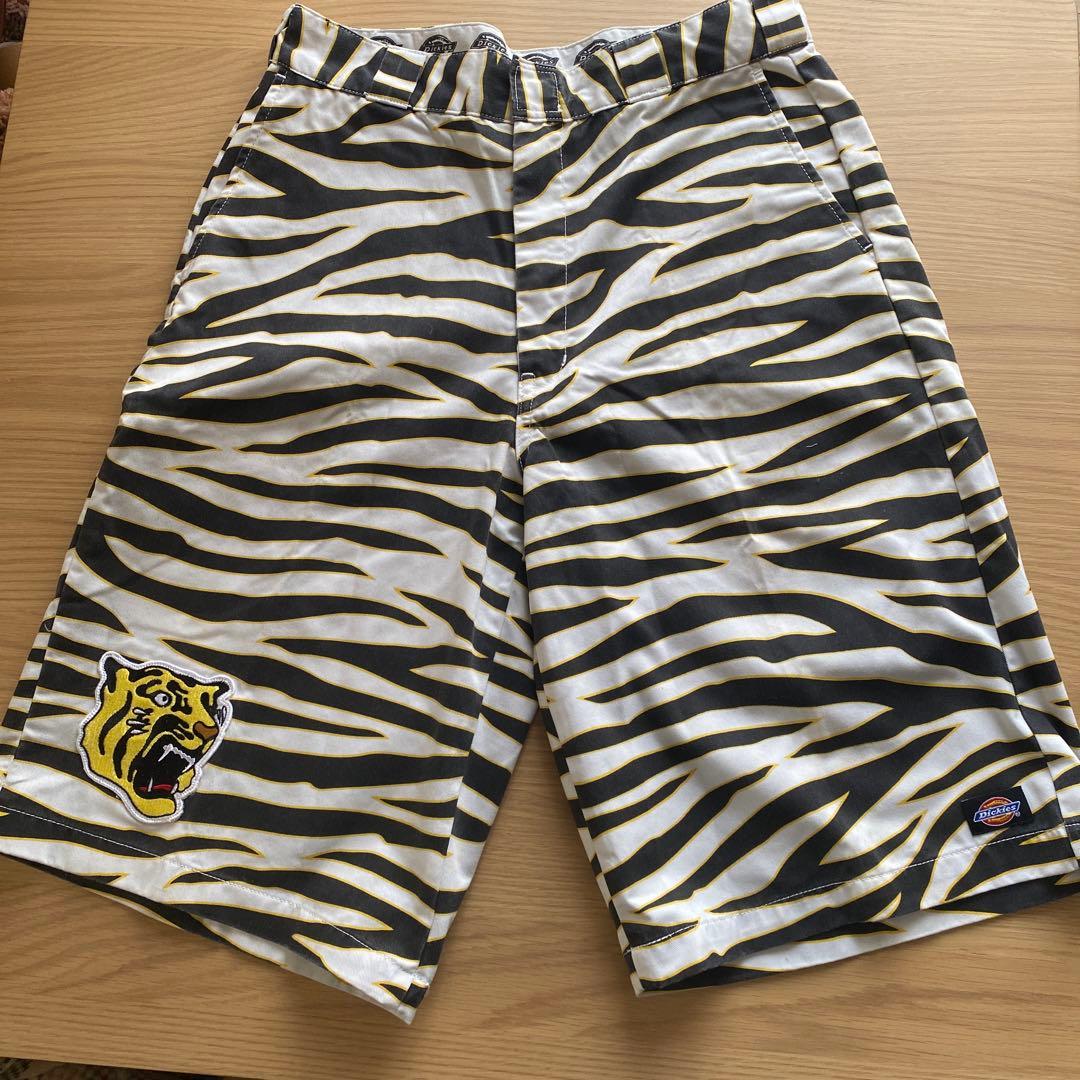 野球　阪神タイガース　Dickies トラ柄 パンツ　鬼のパンツ　虎
