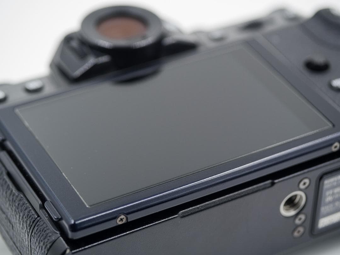 FUJIFILM X-T30 ミラーレス一眼 本体 純正拡張グリップ付